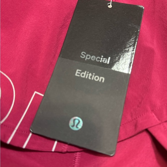 RARE Lululemon Speed Up Mid Rise Lined Shorts 4” Size 2 Limited Ed Pomegranate - Picture 11 of 13